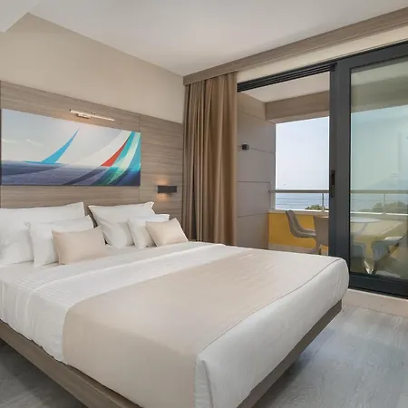 ホテル Antonio 4*