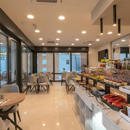 Hotel Antonio Makarska