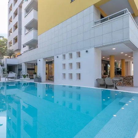 Готель Antonio 4*